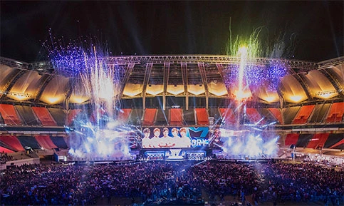 LCK夏季赛：HLE横扫NS终结对手晋级希望，Chovy沙皇压制助力T1季后赛形势生变-完美电竞